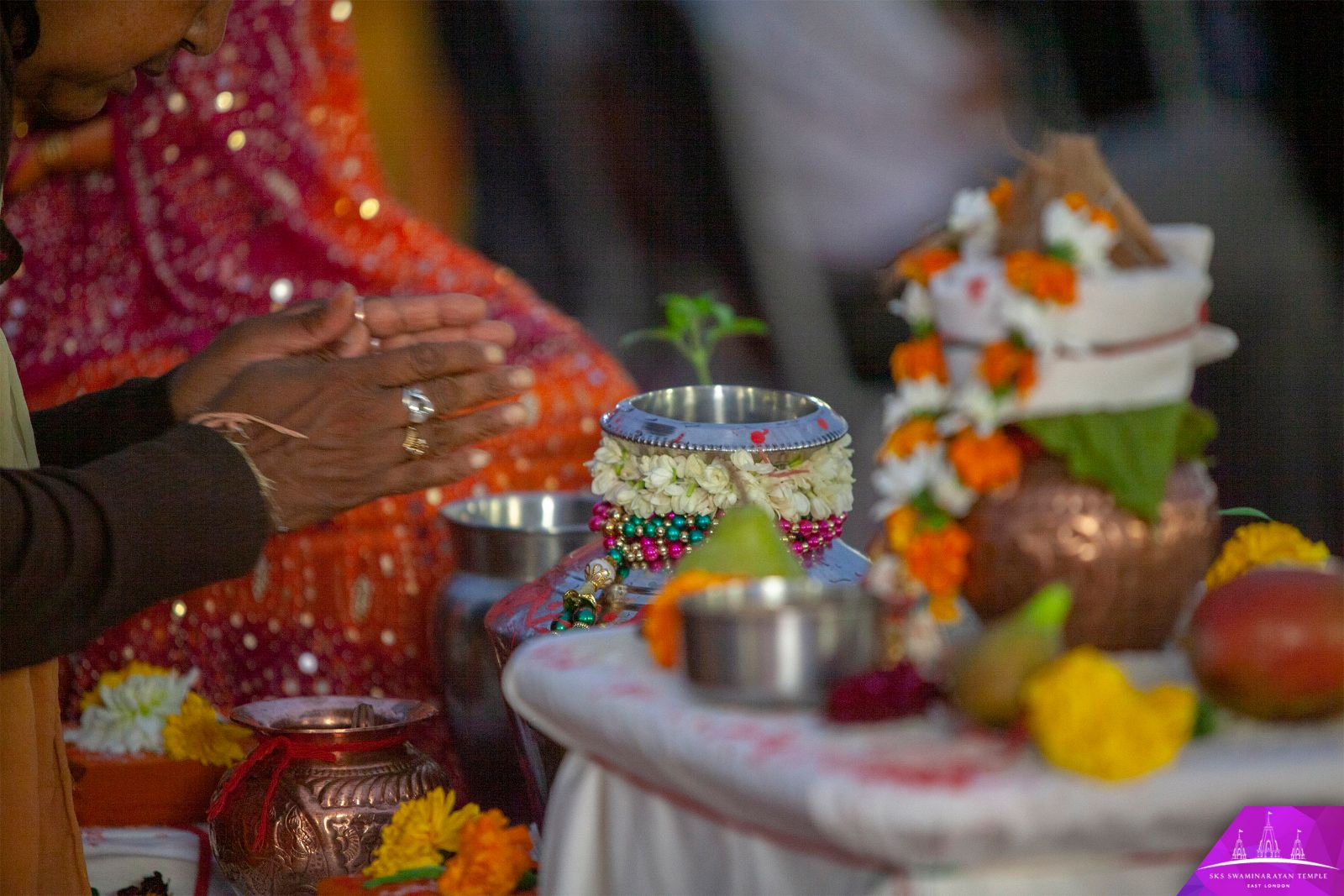 ©1987-2017 SKS Swaminarayan Temple East London